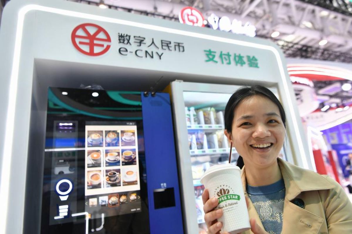 China rilis panduan e-CNY, optimalkan mobile payment bagi warga asing