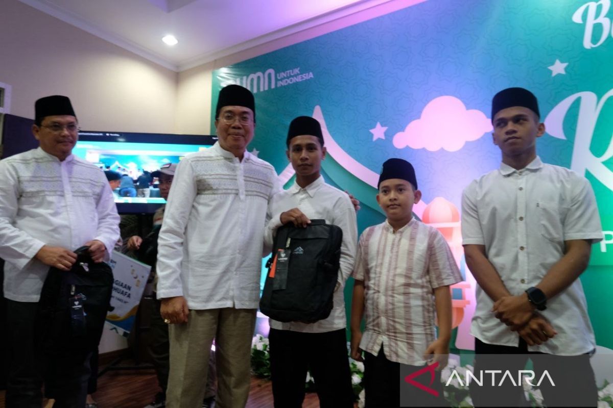 PLN UIP Sulawesi berbagi kebahagiaan Ramadhan dengan anak panti asuhan