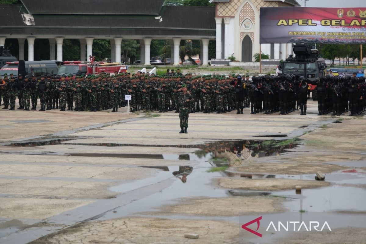 Ribuan personel TNI-Polri apel pengamanan Kunker Wapres di Kendari
