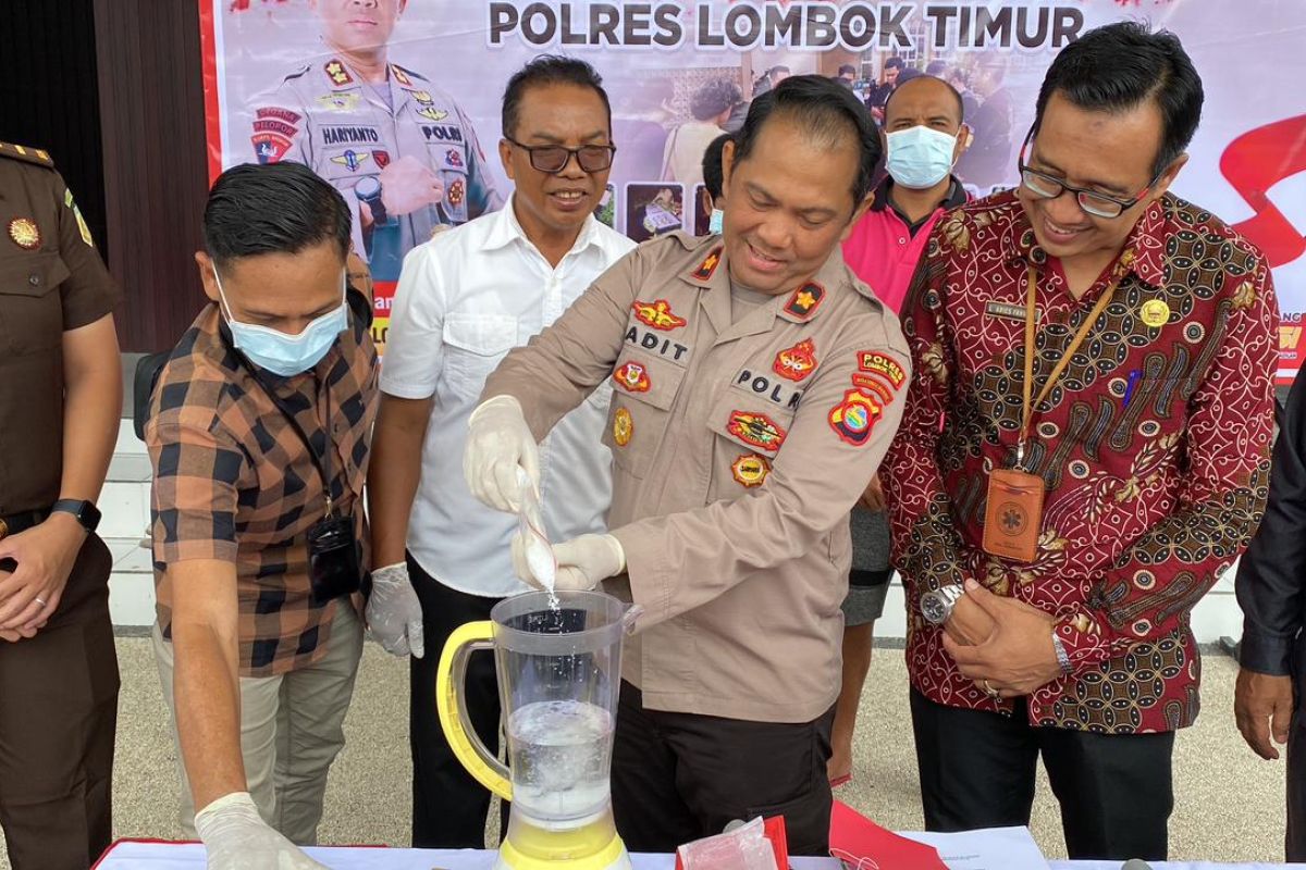 Polres Lombok Timur musnahkan barang bukti puluhan gram narkoba jenis sabu