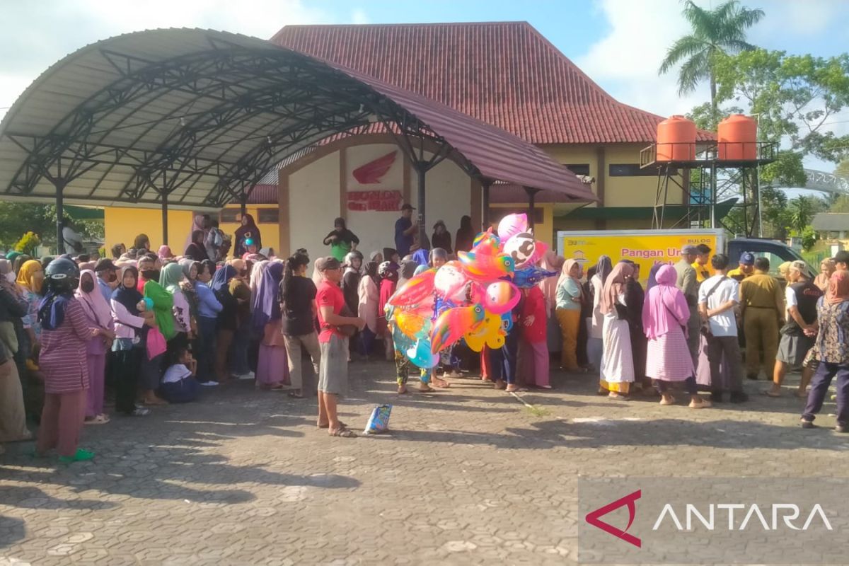 Pemkab Bangka jual paket sembako murah Rp100 ribu