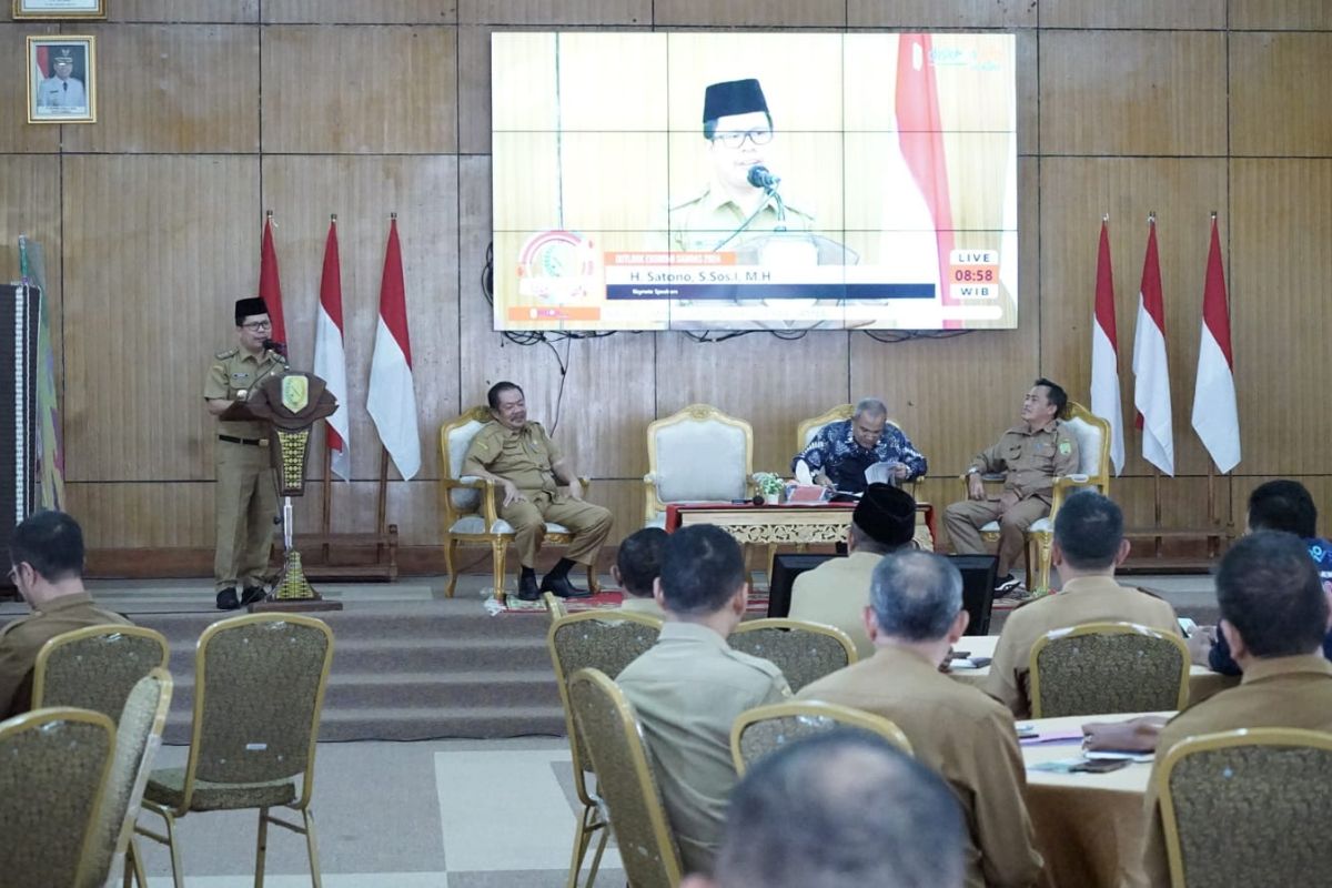 Bupati Satono pacu pertumbuhan ekonomi dan IPM daerah