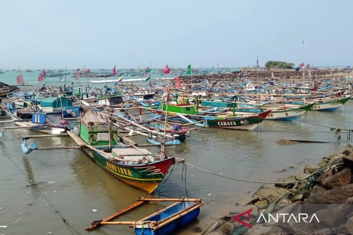 BMKG: Waspada gelombang tinggi 2,5 meter di Banten hingga besok