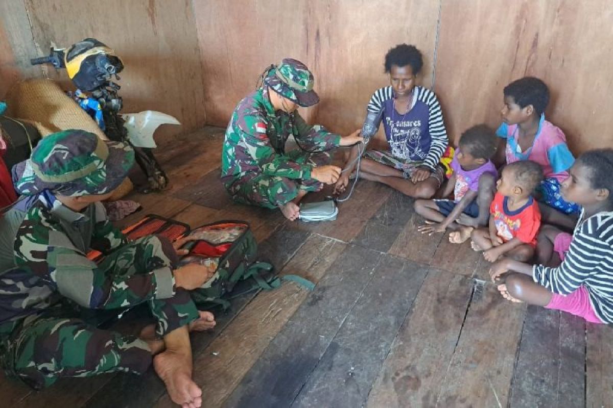 Army providing free healthcare services to native Papuans in Kimaam