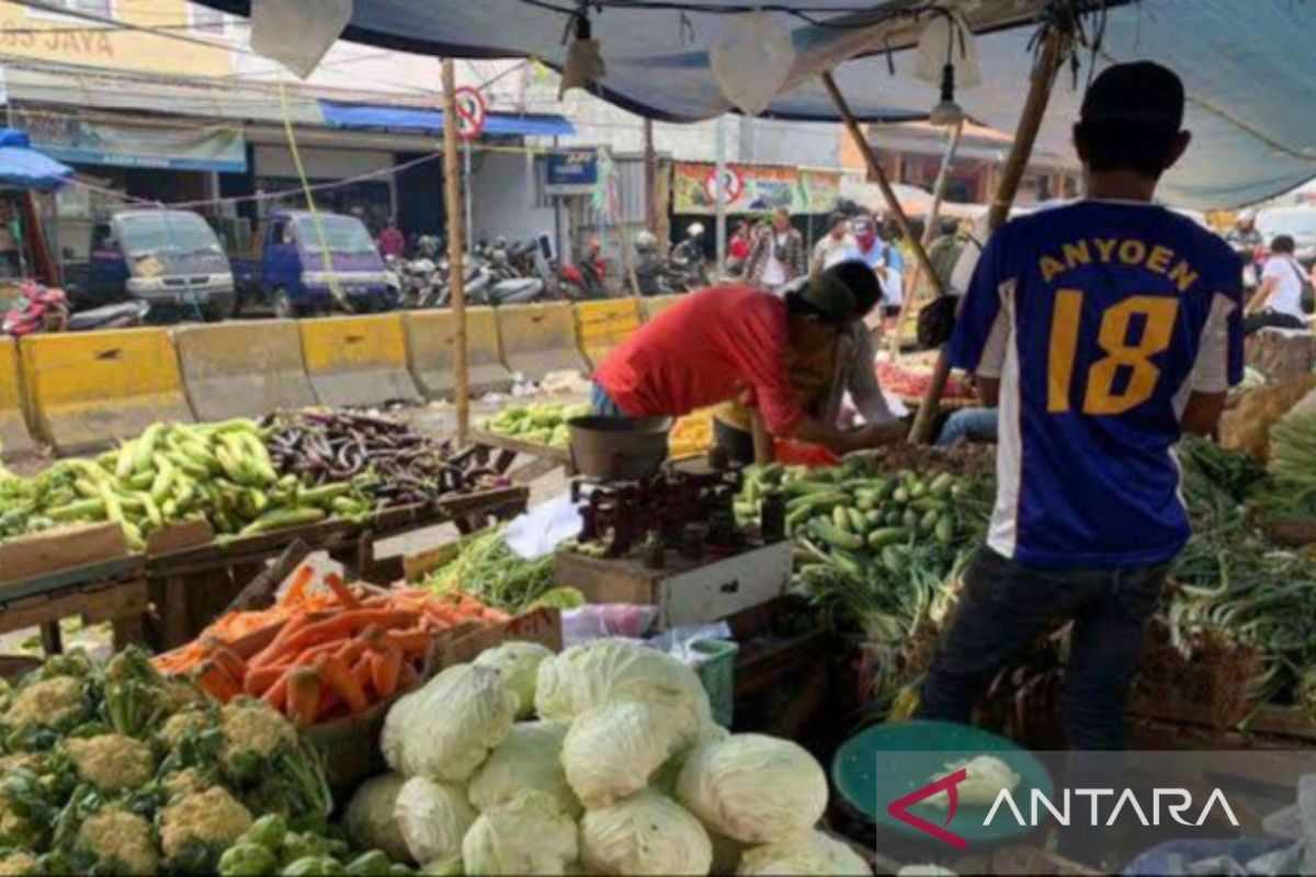 Pemkab Bekasi imbau warga jaga pola belanja selama Ramadhan dengan bijak