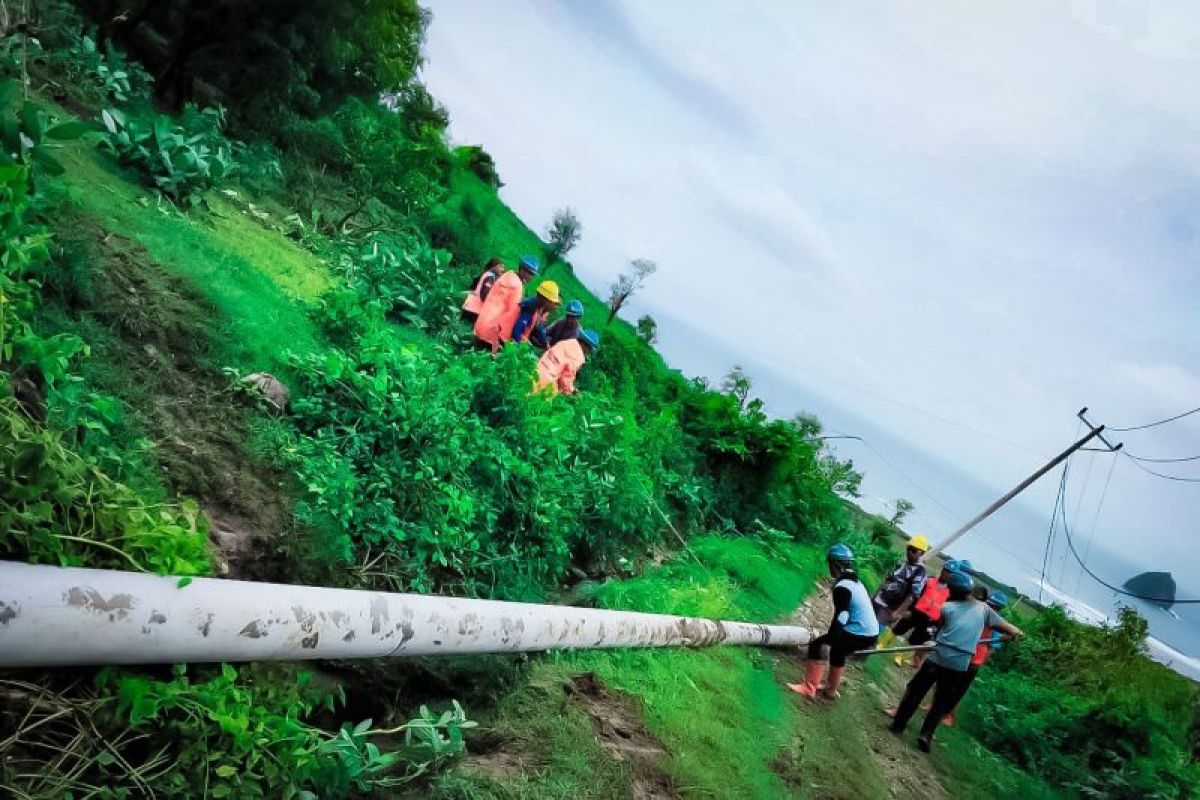 Intensitas hujan tinggi dan angin kencang, PLN beri imbauan aman saat cuaca ekstrem