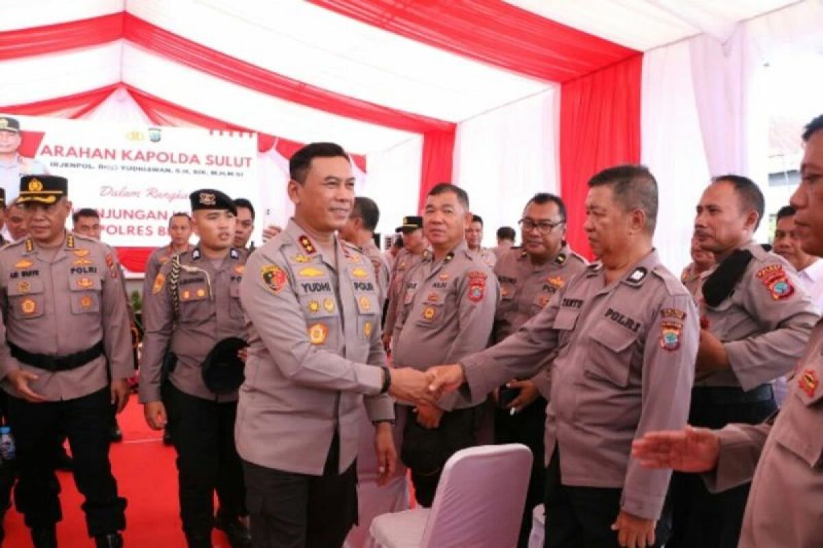 Kapolda Sulut ingatkan Polres Bitung melayani masyarakat  dengan baik