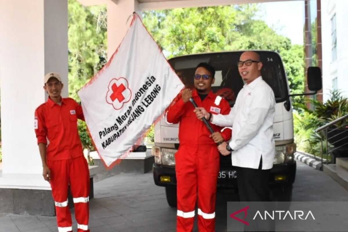 PMI Rejang Lebong kirim bantuan air bersih ke Pesisir Selatan Sumbar