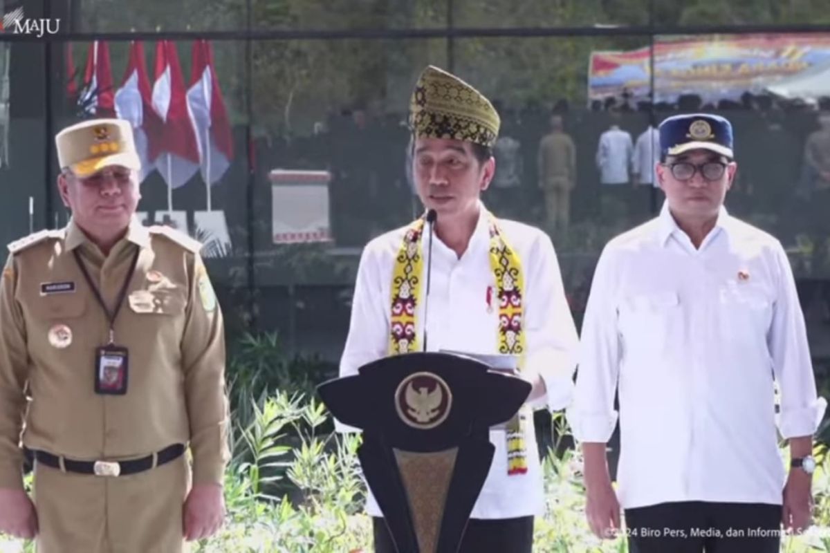 Presiden Jokowi resmikan Bandara Singkawang Kalbar