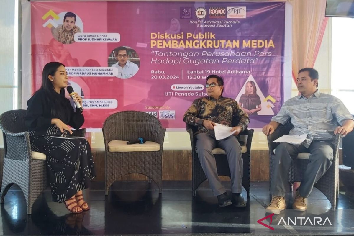 Pakar bedah produk pers digugat Rp700 miliar di Makassar