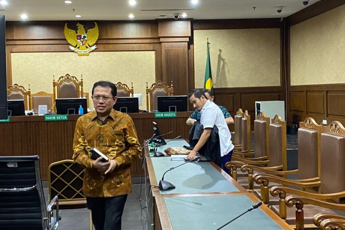 Hasbi Hasan bantah pernyataan dirinya terima uang Rp3 miliar dan tas mewah