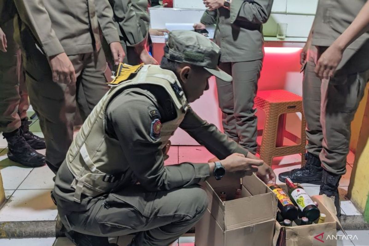 Satpol PP Bogor gencar razia penjualan miras selama Ramadhan