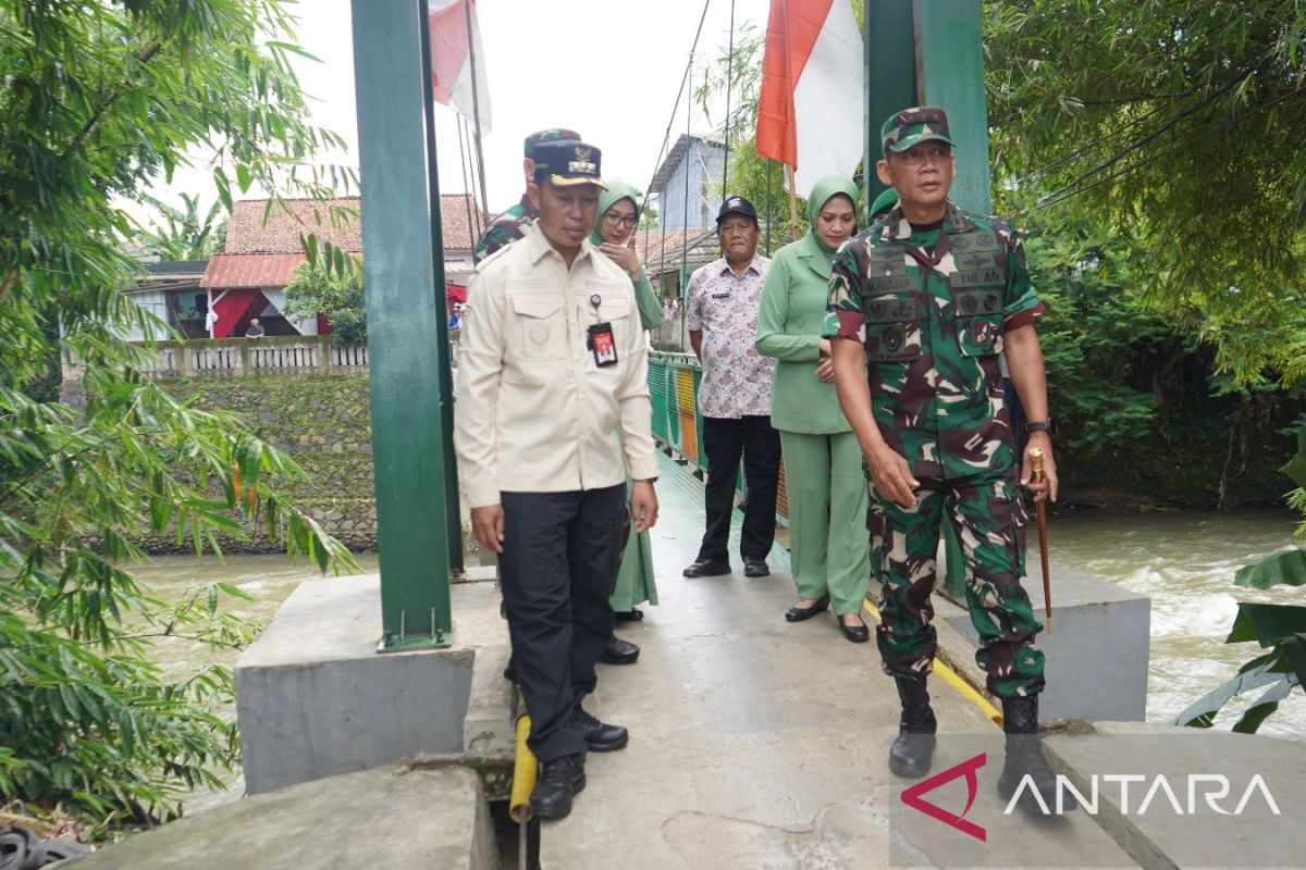 Pangdam Siliwangi ingin adopsi konsep jembatan gantung Pemkab Bogor