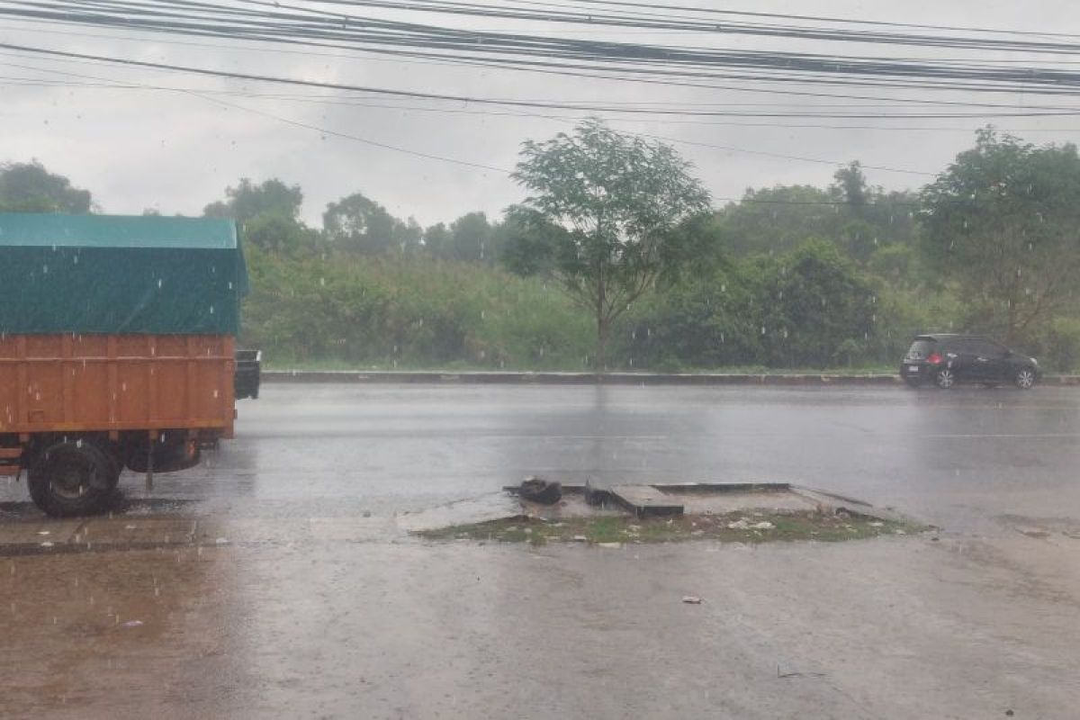 BMKG Kalsel: 11 kabupaten/kota di Kalsel berpotensi hujan