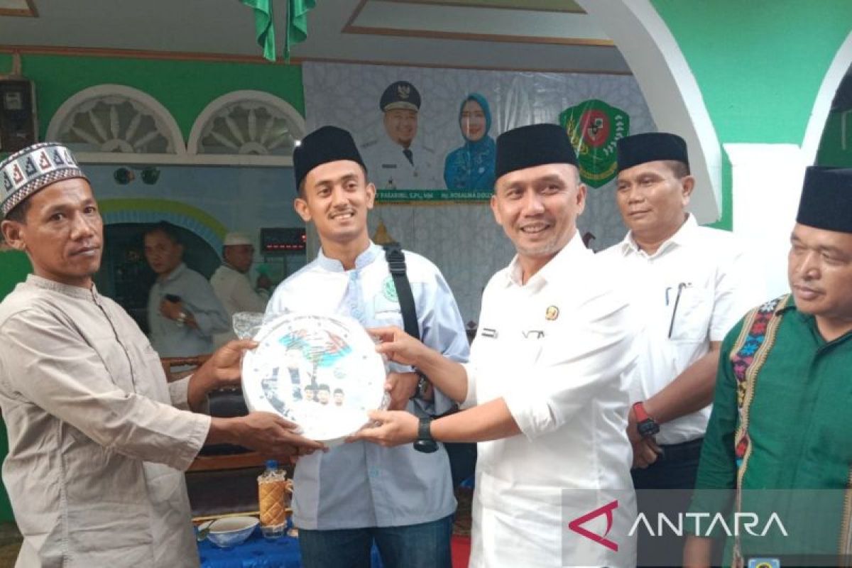 Pemkab Tapsel salurkan bantuan Ramadhan 1445 H