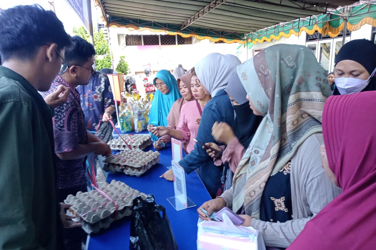 Minat masyarakat tinggi, Pemkot Mataram tambah lokasi pasar rakyat 