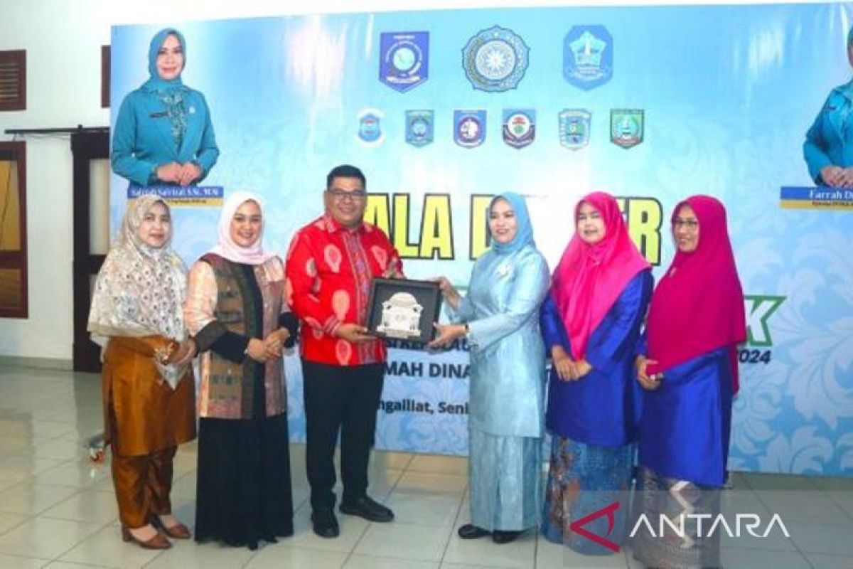 Pj Bupati Hadiri Gala Dinner Peserta Jambore PKK Tingkat Provinsi Babel