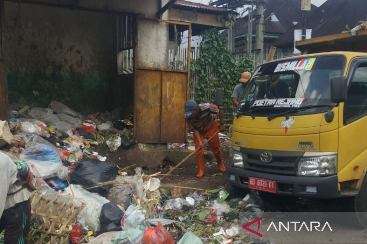 Volume angkutan sampah di Rejang Lebong meningkat hingga 150 ton