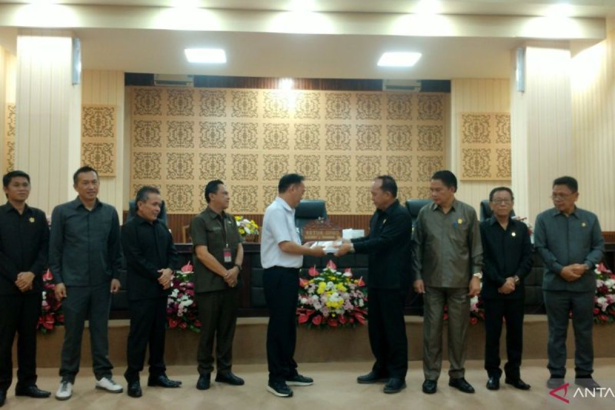 Wali Kota Tomohon tanggapi Ranperda TSLP inisiatif DPRD