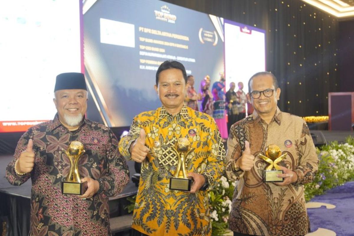Pemkot Madiun raih tiga penghargaan di ajang Top BUMD Awards 2024