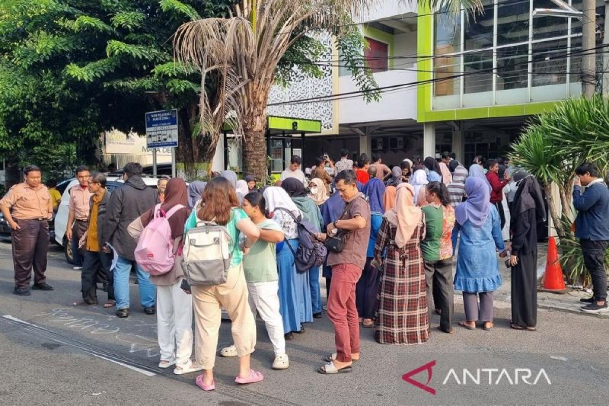 Gempa susulan dengan magnitudo lebih besar guncang Kota Surabaya