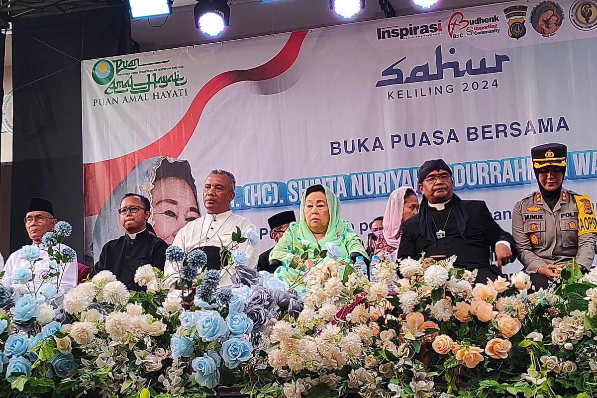 Sinta Nuriyah Wahid buka puasa di Gereja Santa Maria Wates DIY