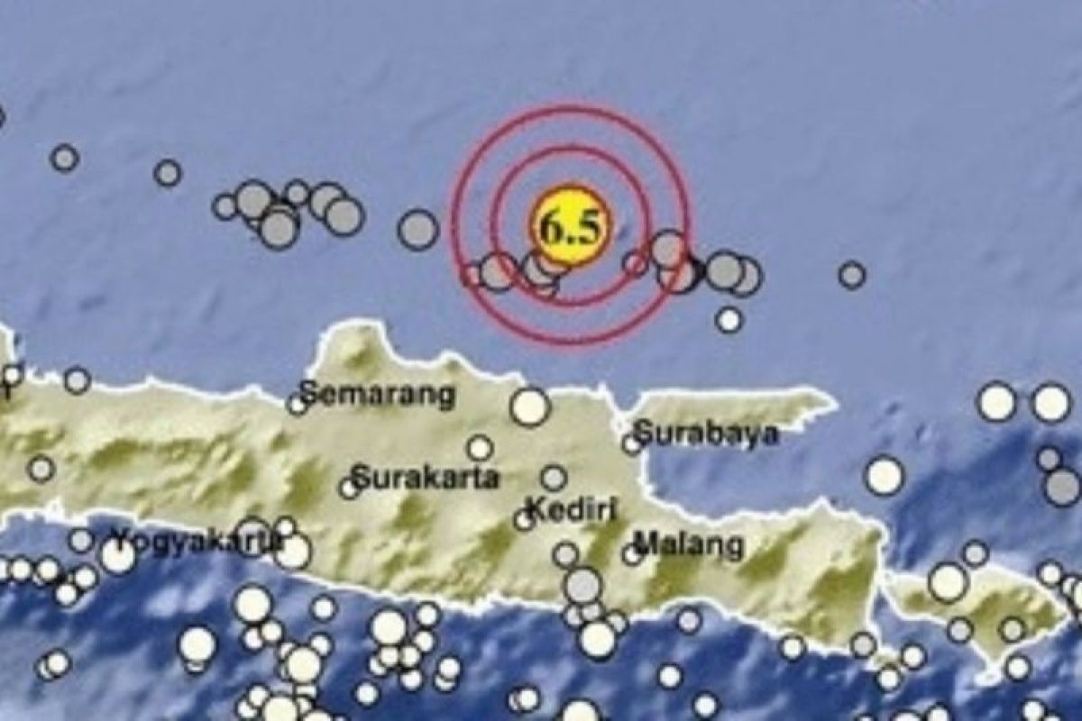Sebanyak 78 kali gempa susulan terjadi di Tuban