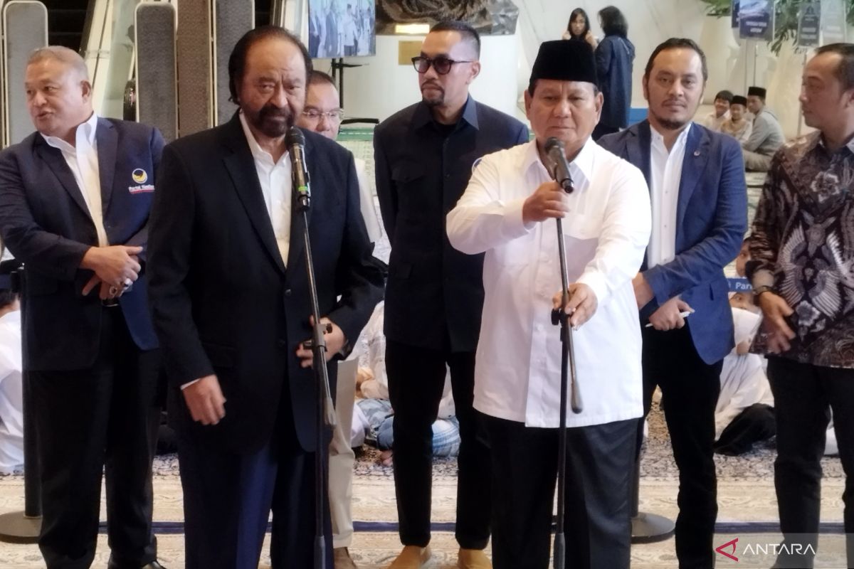 Tak menutup kemungkinan Partai  NasDem bergabung dengan Prabowo