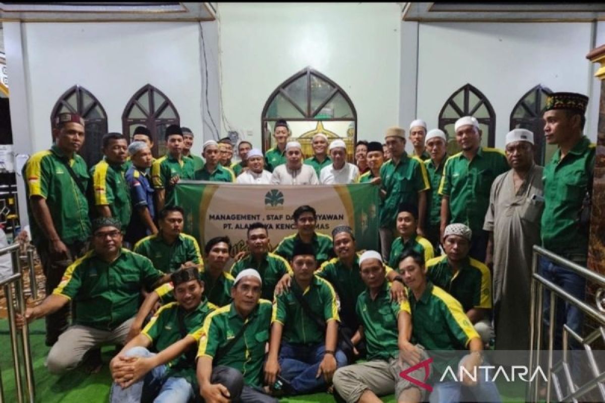 Manajemen PT AKM gelar safari Ramadhan bersama karyawan