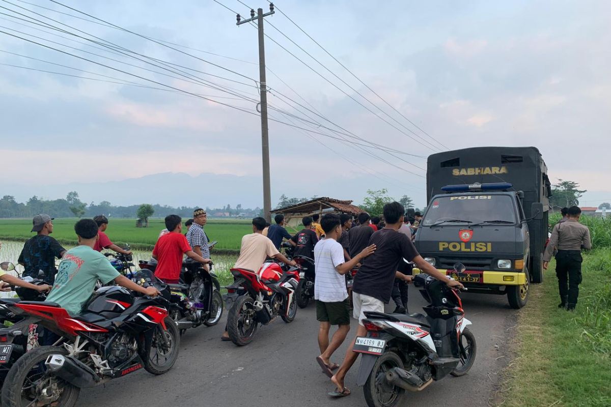 Polres Probolinggo sita puluhan motor razia balap liar