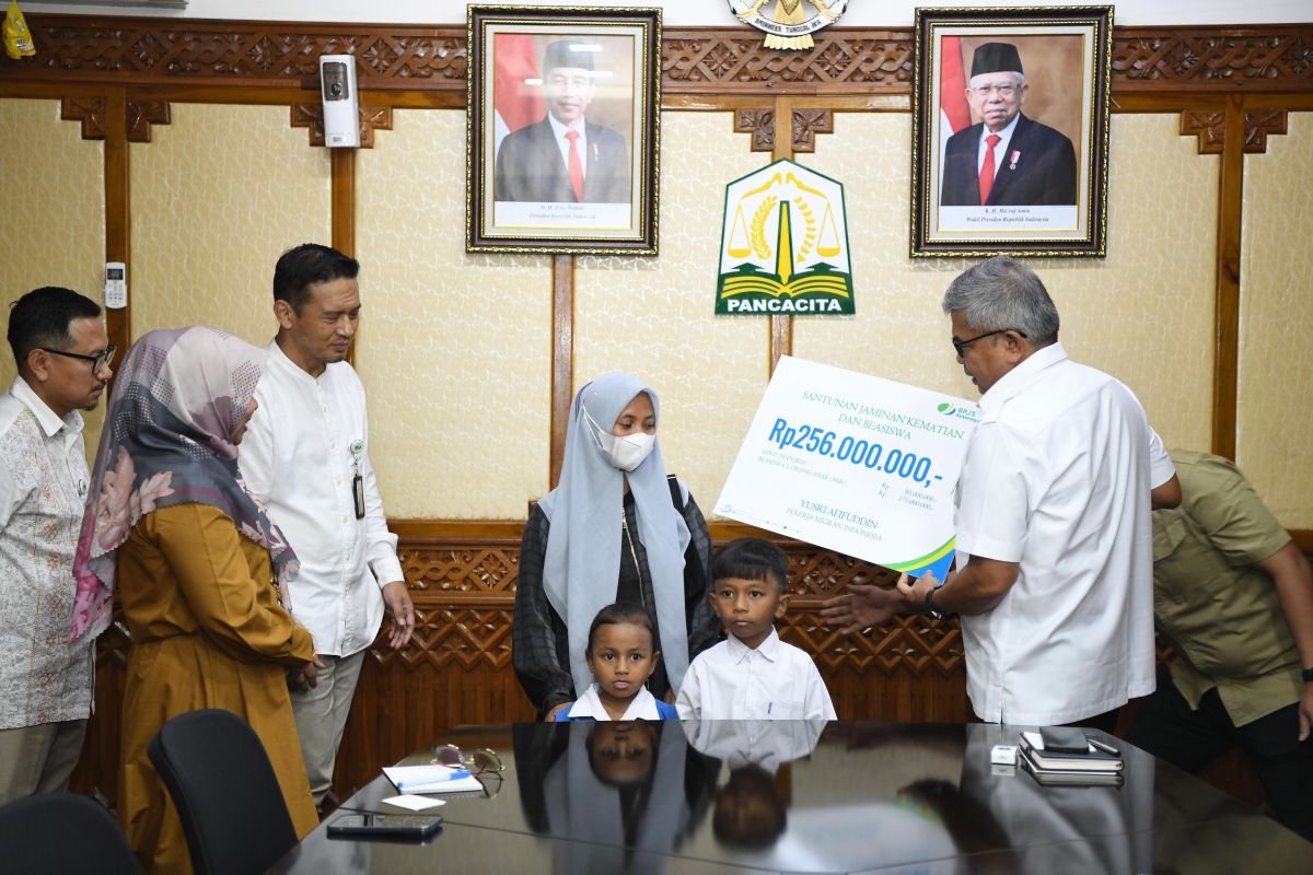 BPJAMSOSTEK serahkan santunan di Aceh
