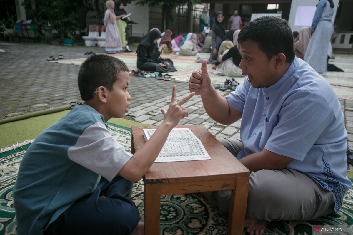 Dokter: Pasien pengangkatan pita suara bisa bersuara setelah operasi