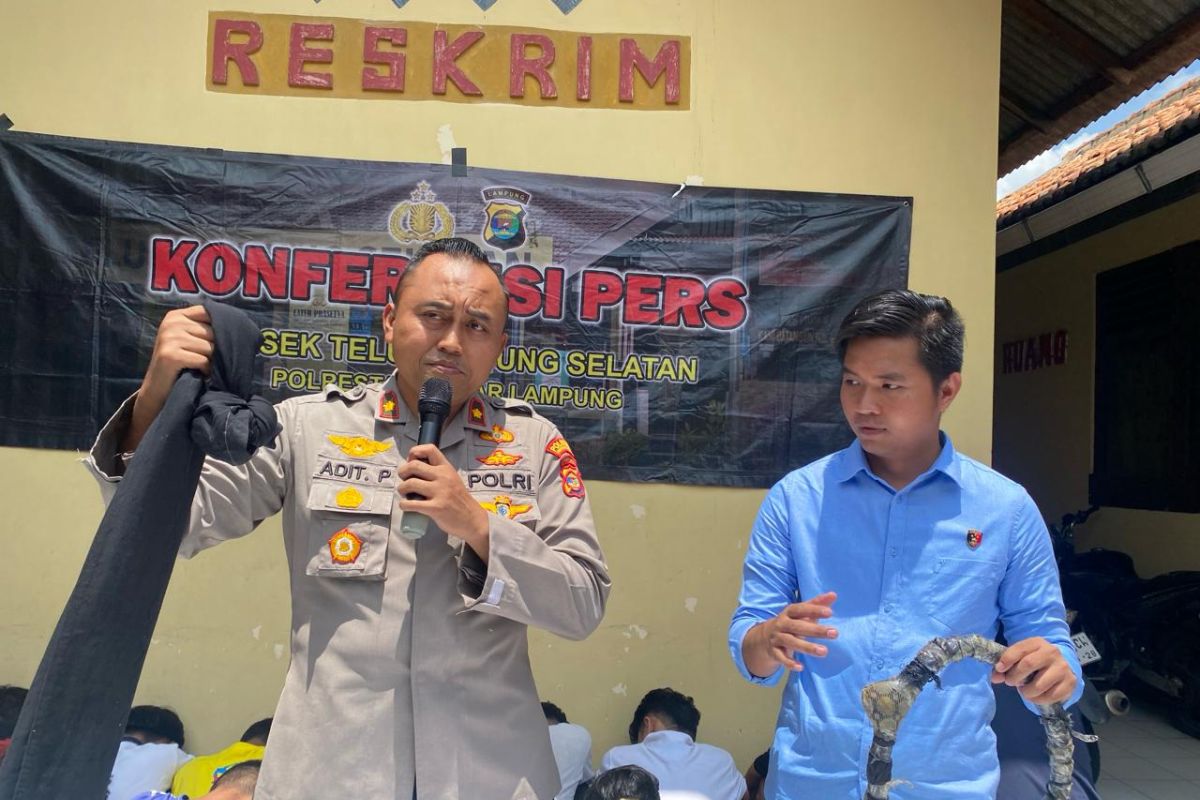 Polisi beri pembinaan terhadap 13 anak terlibat tawuran perang sarung di Bandarlampung