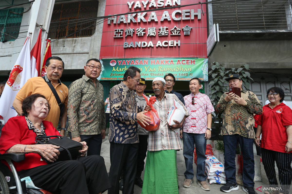 Hakka Aceh salurkan 2.160 paket sembako Ramadhan bagi keluarga miskin