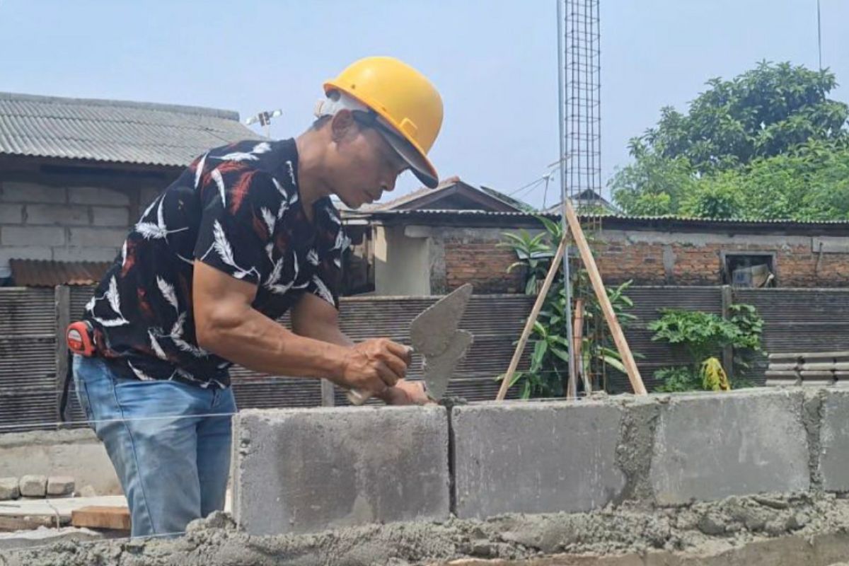 Di Jakarta, PLN olah 3,3 ton FABA dari PLTU lontar menjadi bahan konstruksi Gardu Distribusi