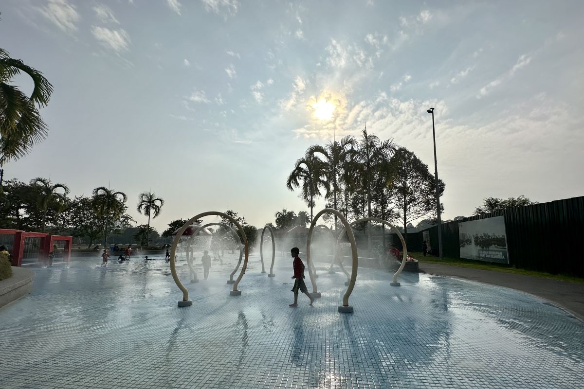 Sekolah di Malaysia diimbau setop kegiatan luar ruang bila cuaca panas