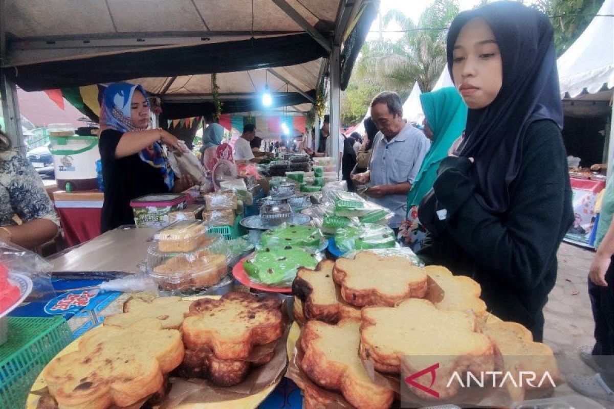 Pedagang musiman di Sampit raup untung jutaan rupiah selama Ramadhan