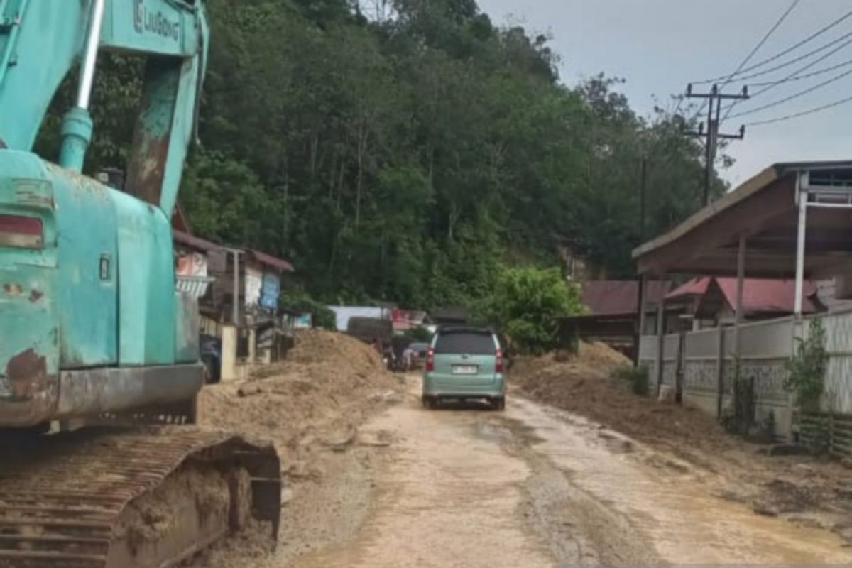 Kerugian banjir-longsor Pesisir Selatan Sumbar capai Rp1 triliun