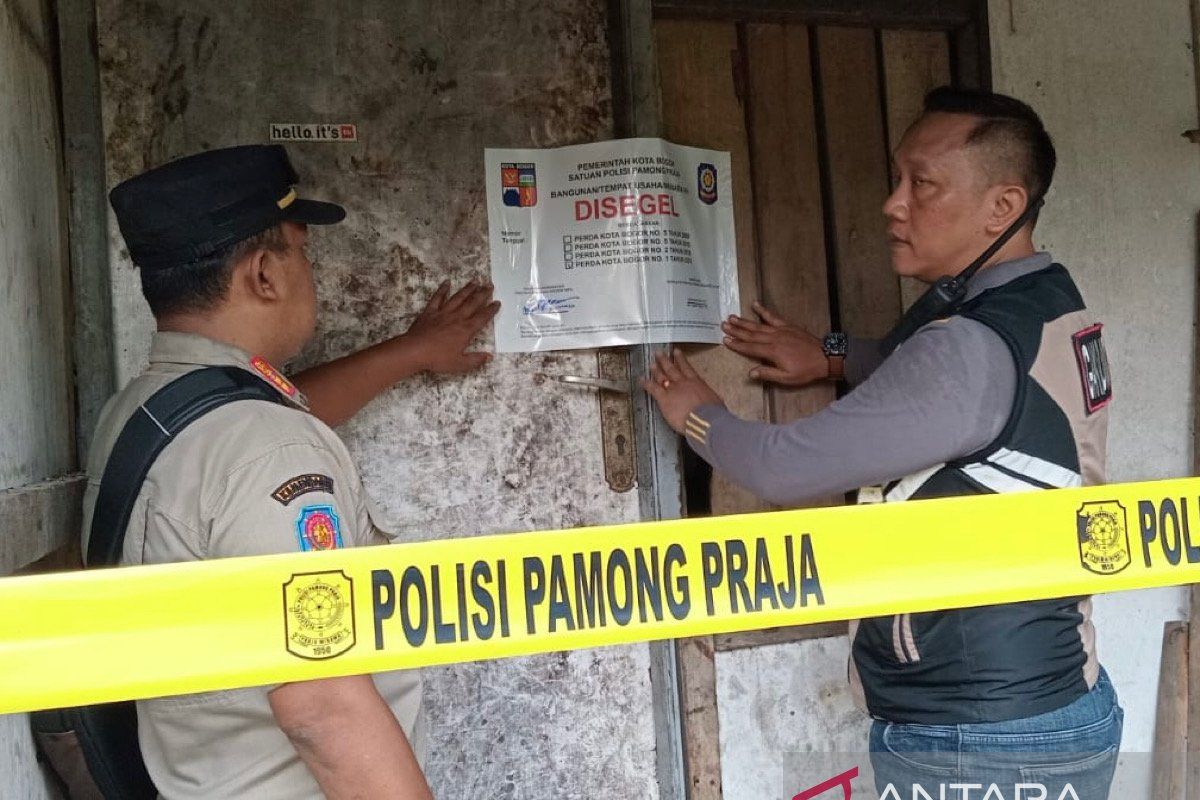 Pemkot Bogor segel gudang terkait dugaan buang limbah ke Sungai Ciliwung