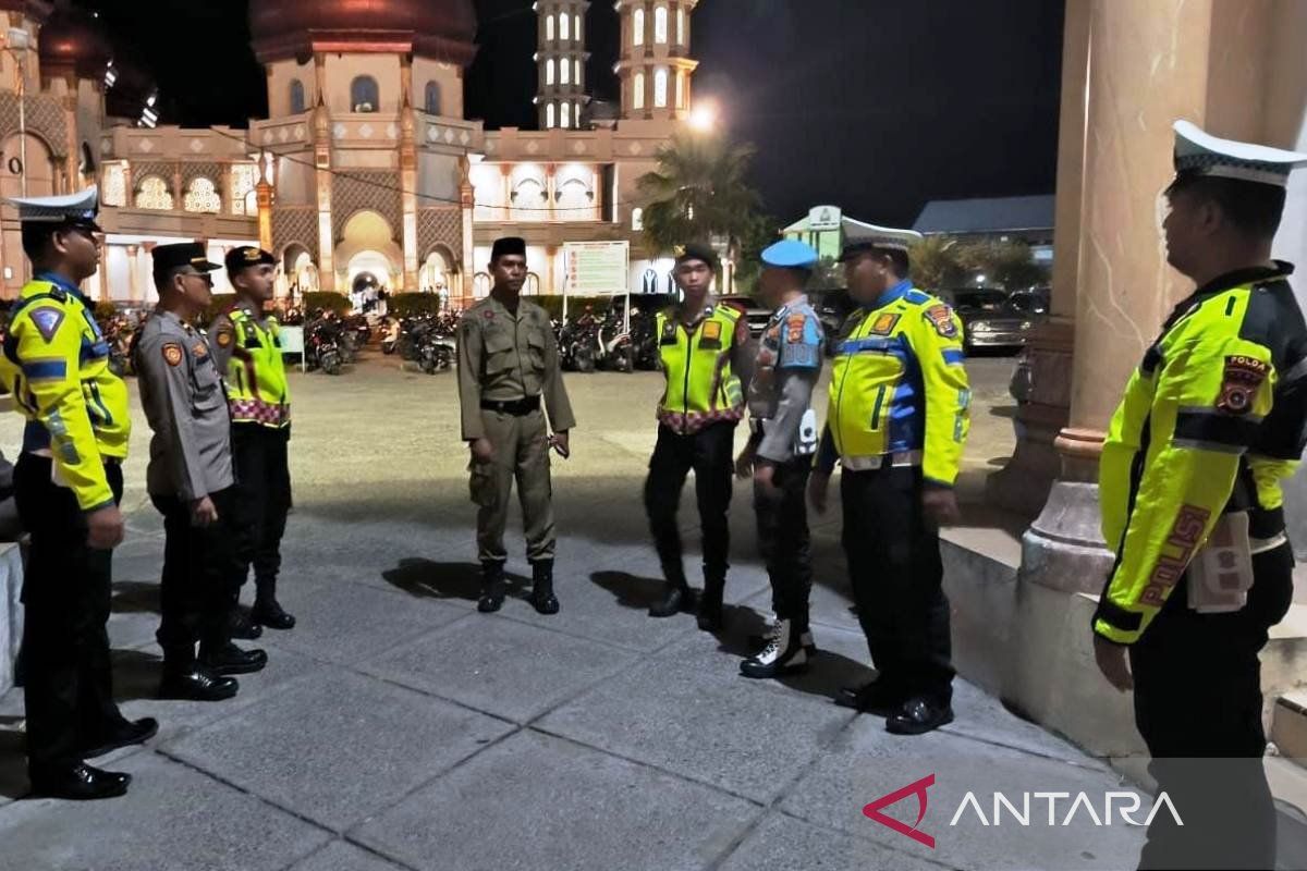 Polres Aceh Barat tingkatkan patroli amankan ibadah tarawih Ramadhan