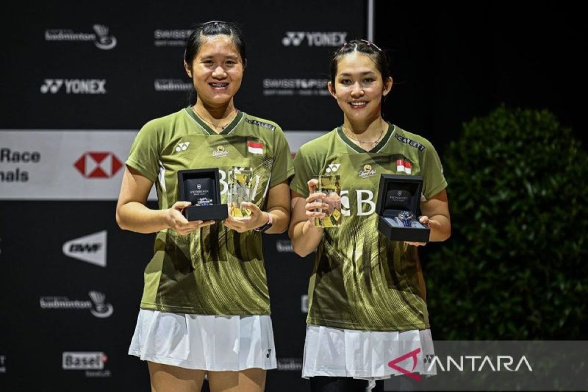 Lanny/Ribka ganda putri pertama Indonesia di laga perdana Uber 2024