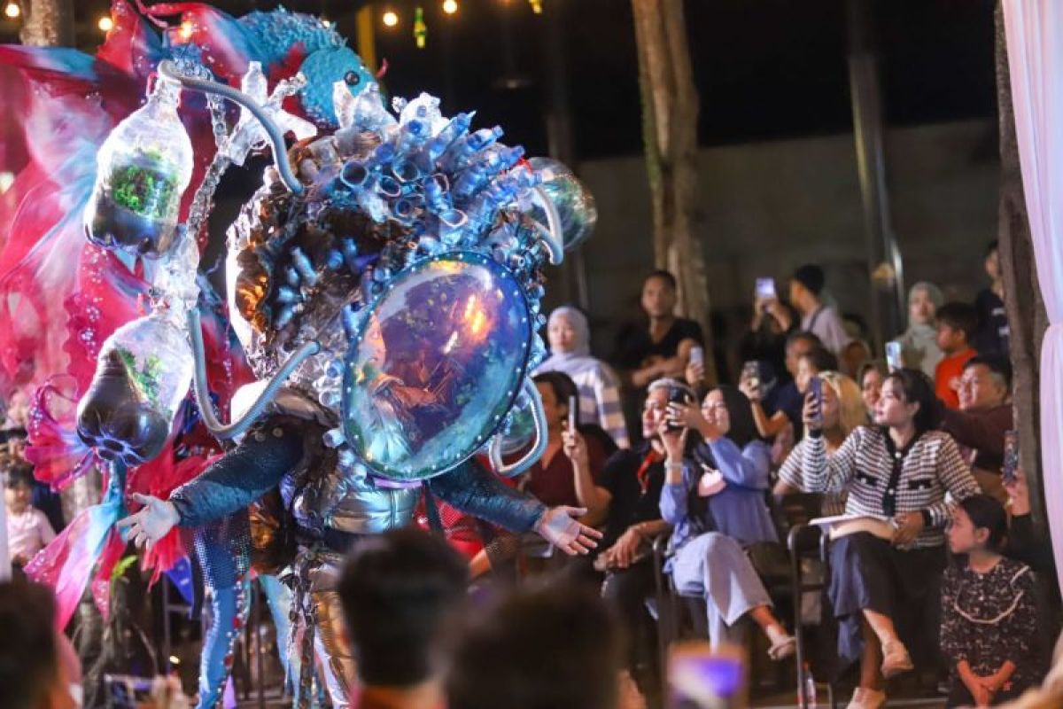 Algorithm jadi tema besar Jember Fashion Carnaval 2024