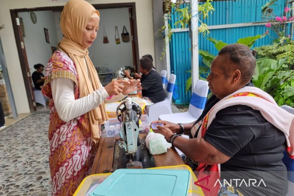 Bank Indonesia gagas pelatihan modifikasi Noken Arfak di Manokwari