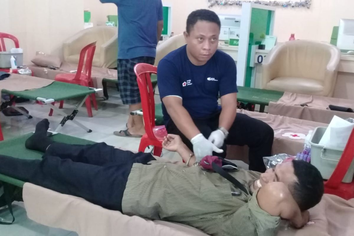 Persediaan darah menipis, PMI Malut gandeng berbagai elemen lakukan donor darah