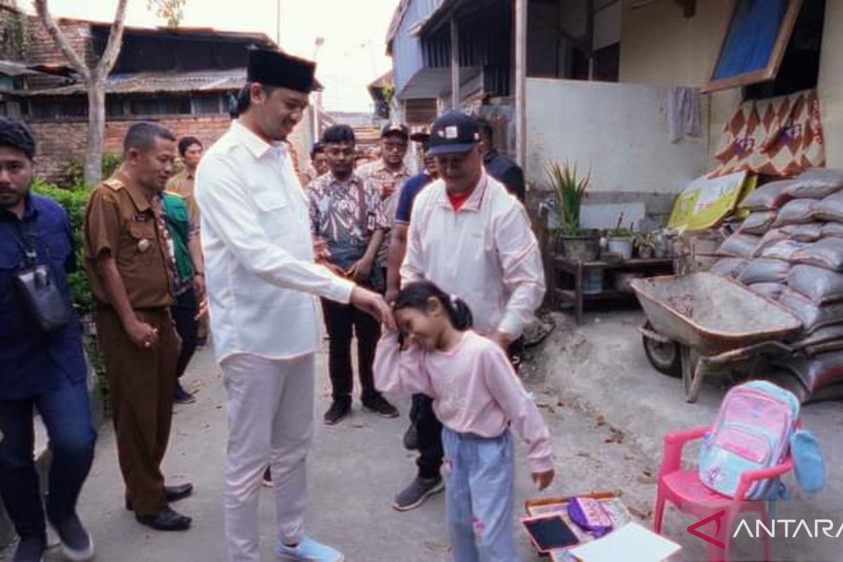 Antisipasi kenaikan harga, Pemkot Bukittinggi salurkan beras Badan Pangan Nasional