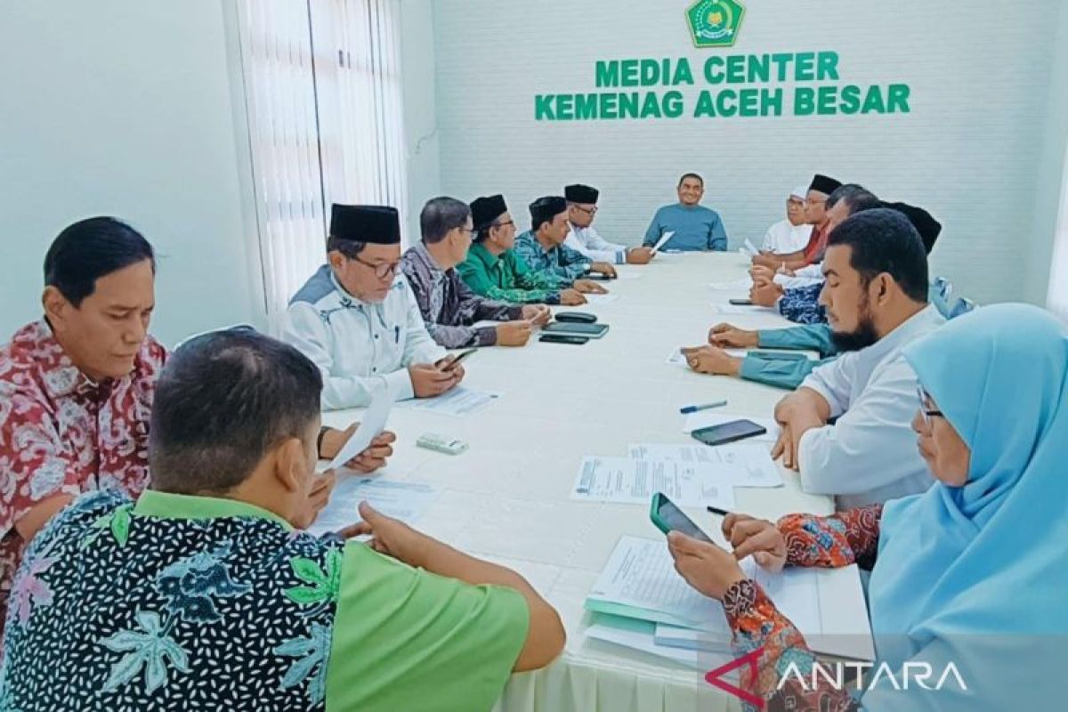 Kemenag Aceh Besar tetapkan zakat fitrah dibayar dengan beras, ini besarannya