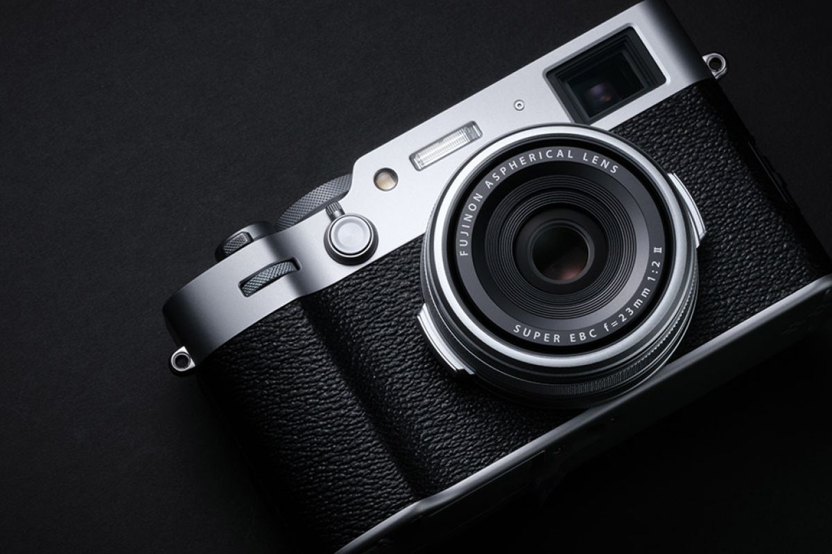 Fujifilm X100VI, bak “mirrorless” di bodi kamera saku