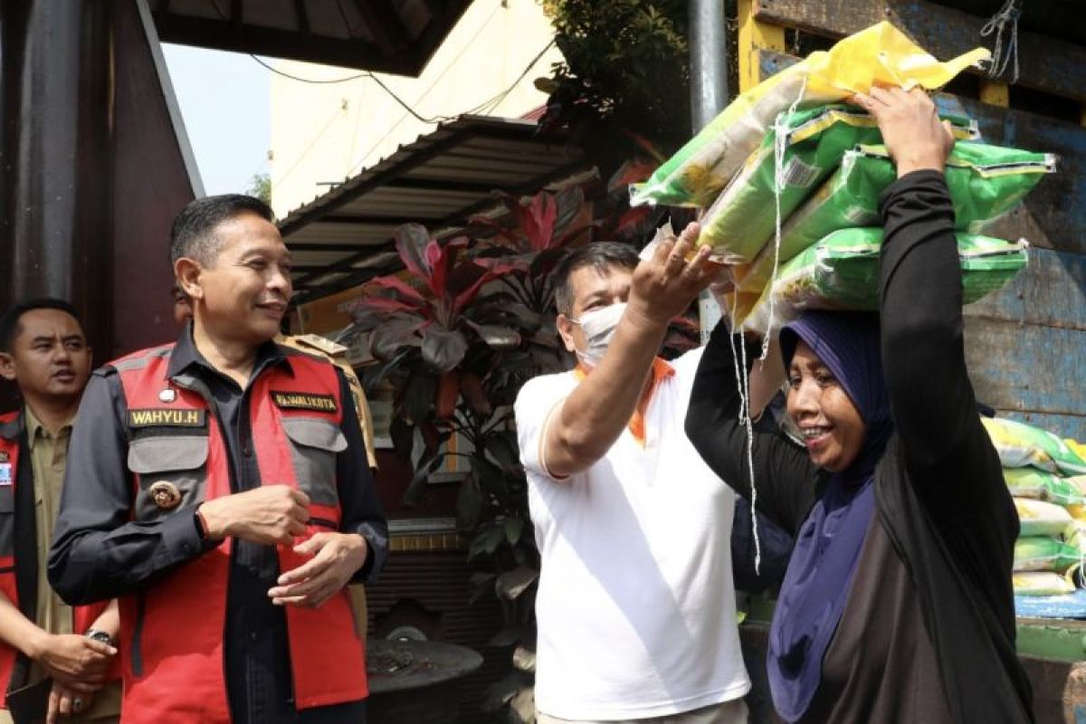 Pemkot Malang gelar operasi pasar beras pulihkan daya beli