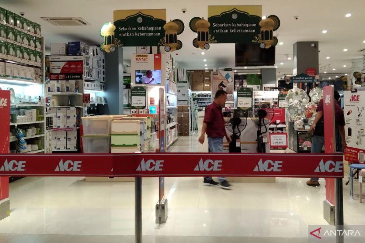 Kawan Lama Group ubah ritel ACE Hardware Indonesia jadi AZKO