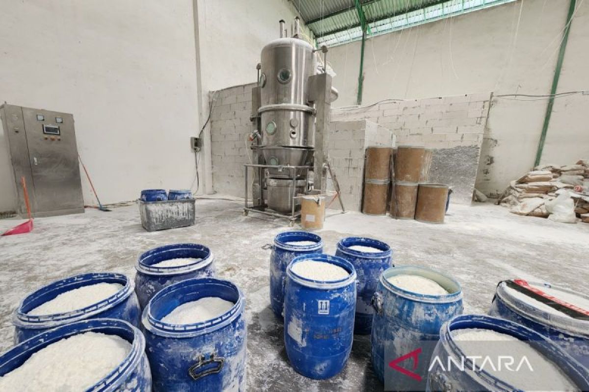 Gudang pabrik obat ilegal di Kawasan Industri Candi Semarang terungkap
